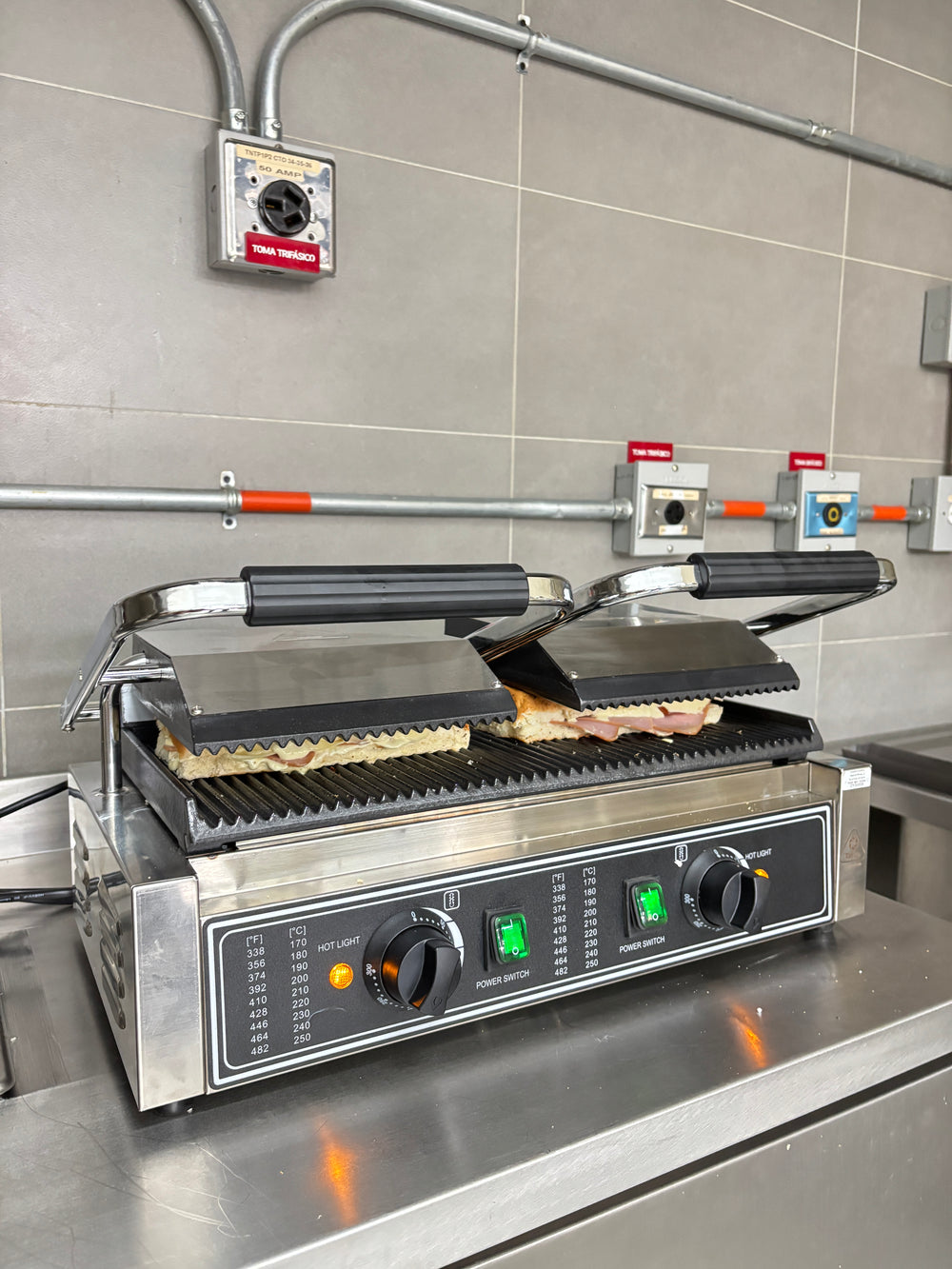 Sanduchera Industrial 2 Platos